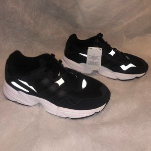 adidas Yung-96 Black/White Brand New